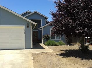 2389 Hendricks Dr, Lucerne, CA 95458