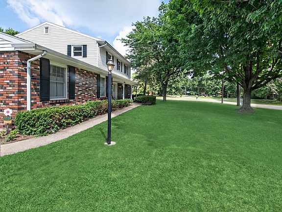 3rd image of 3234 W Valley View Dr