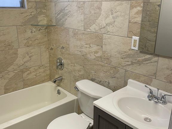 3rd image of 805 N Easter Ln #A