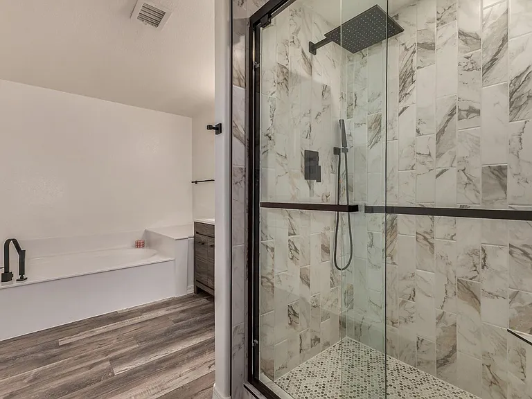 15221 N Clubgate Dr #1110 — Photo 19