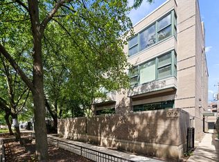 916 W Fletcher St #C, Chicago, IL 60657