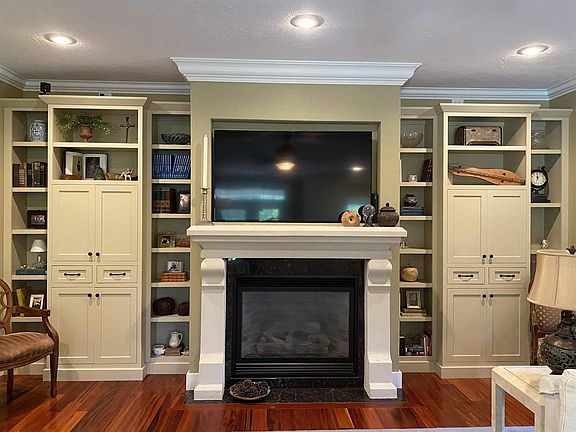 3rd image of 4626 S Amber Dr