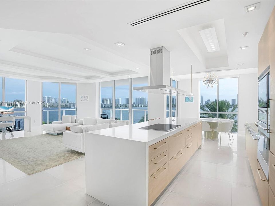 1st image of 17111 Biscayne Blvd Unit 309