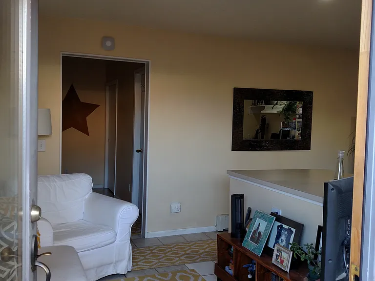 514 Holbrook St #A — Photo 5
