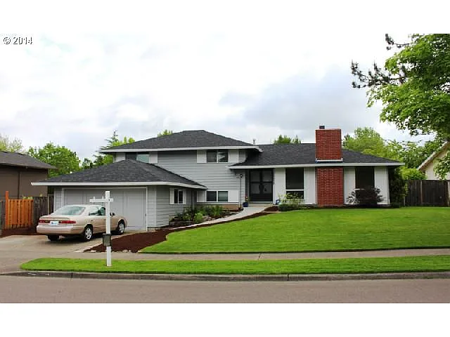 15575 NW Oak Hills Dr photo 1