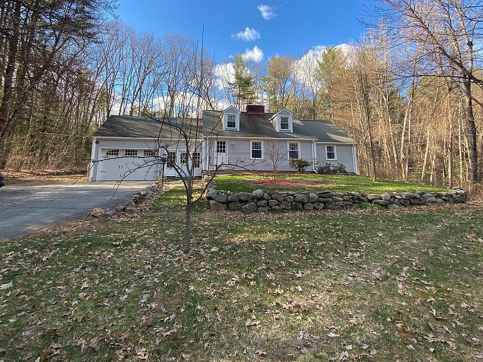 2nd image of 136 Wallace Rd