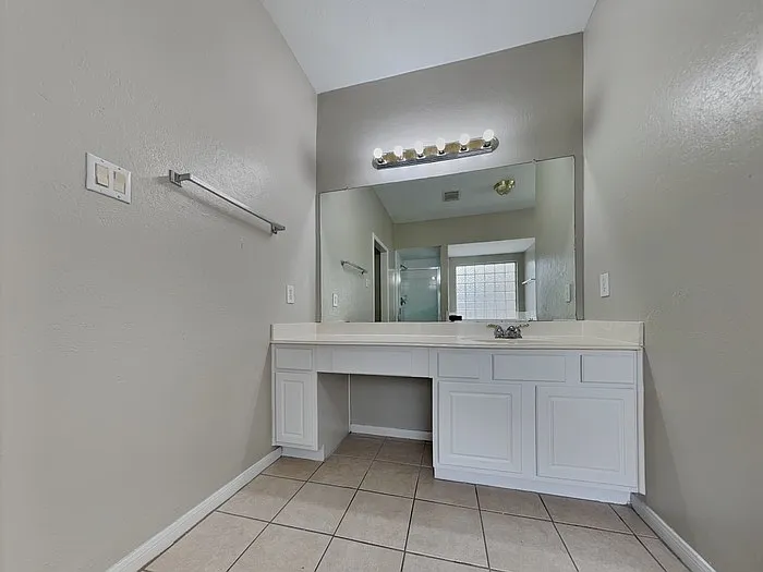 15535 Downford Dr — Photo 19