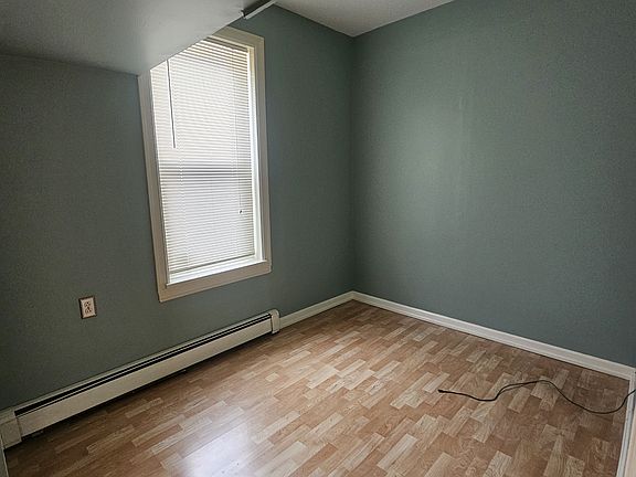 3rd image of 8 106th St #1