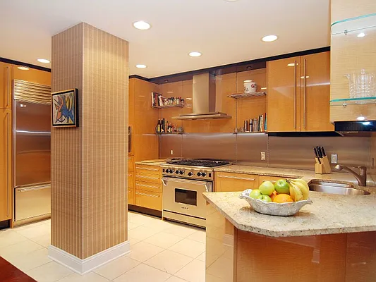 Sold by Sotheby's International Realty | media 19