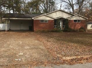 2418 Ruth St, Tupelo, MS 38801
