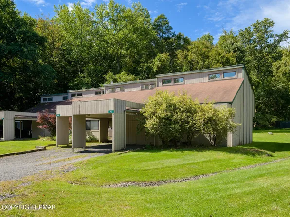 142 Ridge Dr, Tannersville, PA 18372