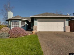 1301 Meadowlawn Pl, Molalla, OR 97038