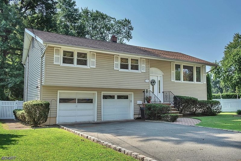 1st image of 15 Cypress Ave