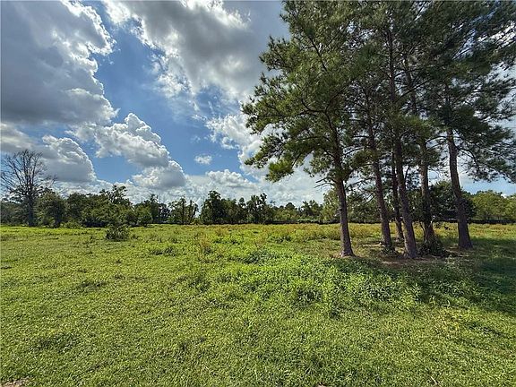 2nd image of 43058 Happywoods Rd