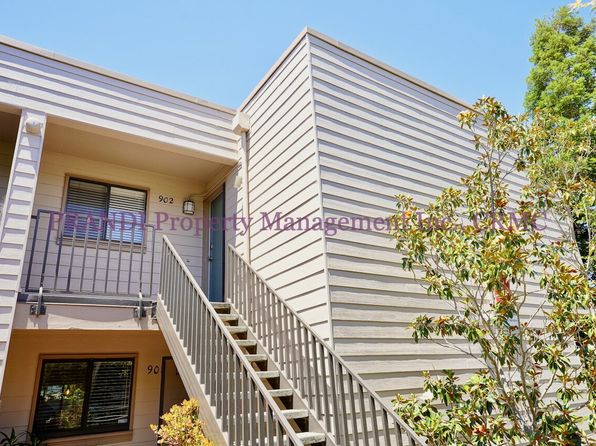 902 Via Casitas