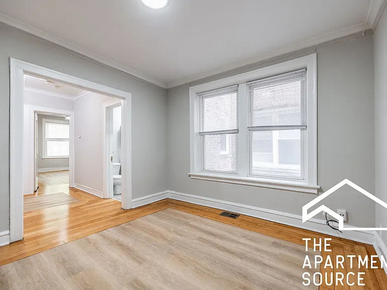 6304 N Oakley Ave #1 — Photo 11
