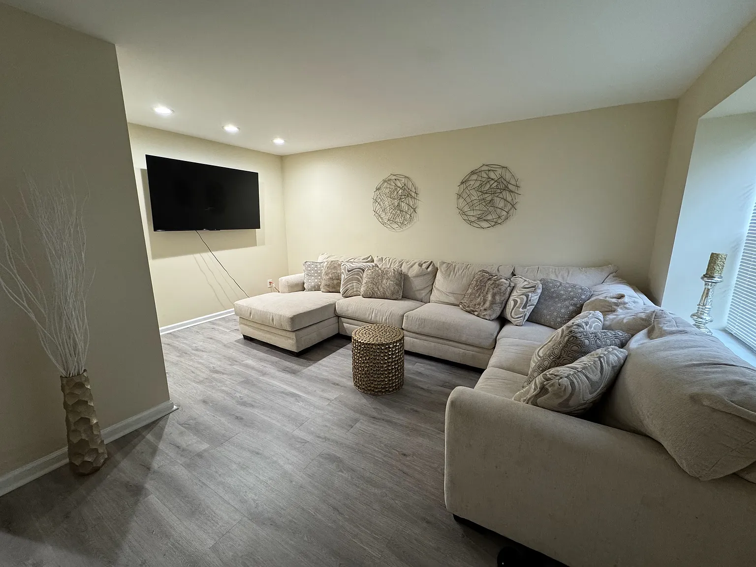 2 bed, 1.5 bath, 1112 sqft, $2,400 — Photo 4