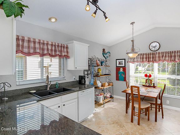 4th image of 1631 Lago Mar Dr