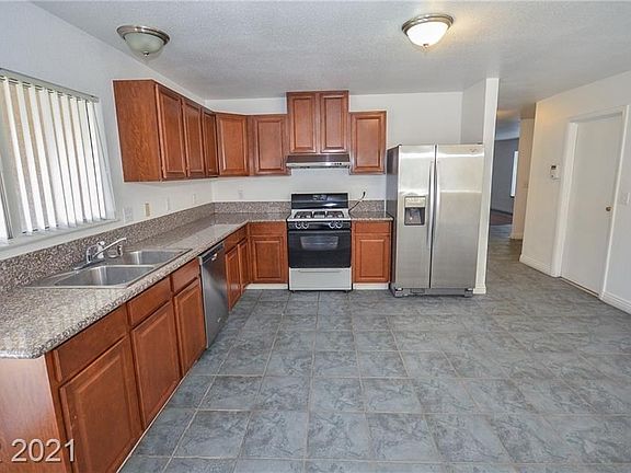 5th image of 6772 Carrera Dr