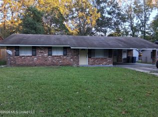 17 Hillside Dr, Natchez, MS 39120