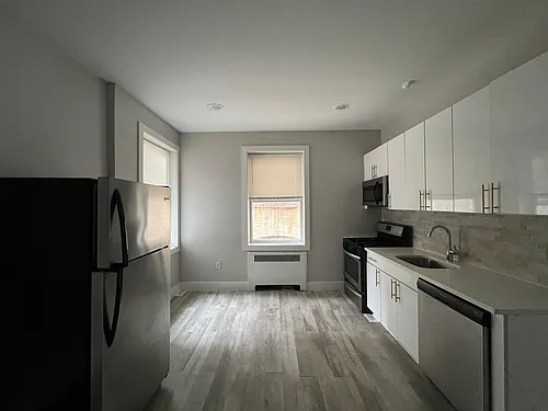 96 Highland Ave Photo 1