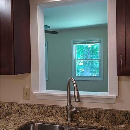 4th image of 4249 Metropolitan Dr