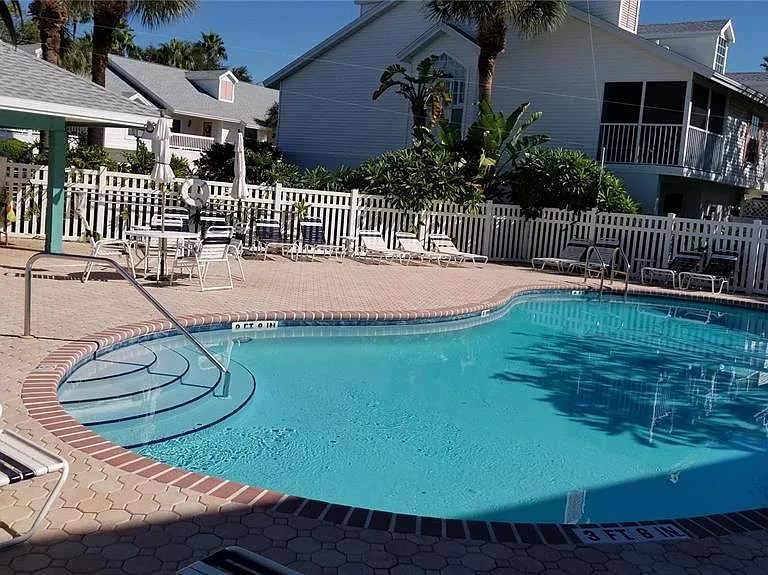 153 Sun Isle Cir — Photo 4