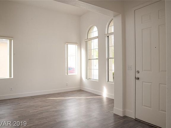 4th image of 1425 Herring Run Ave