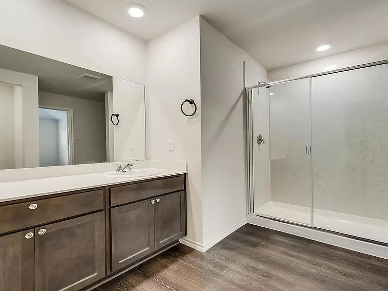 972 Glover Dr — Photo 19
