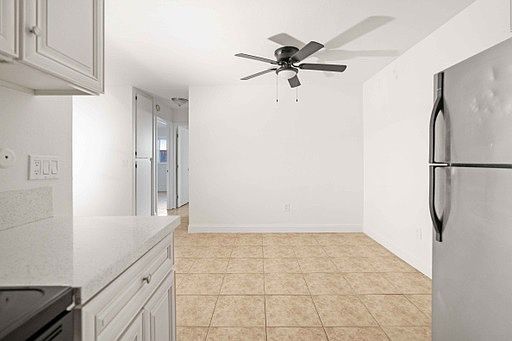 3rd image of 906 S Sunshine Ave S APT 3