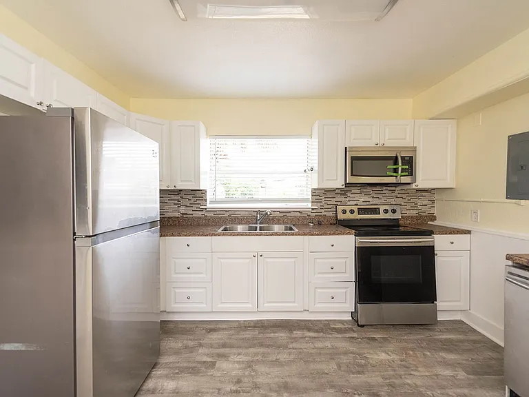 504 N Carolina Ave — Photo 15