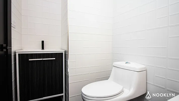 Rented by Nooklyn NYC LLC | media 26