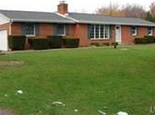 2528 Schlegel Rd, Bath, PA 18014