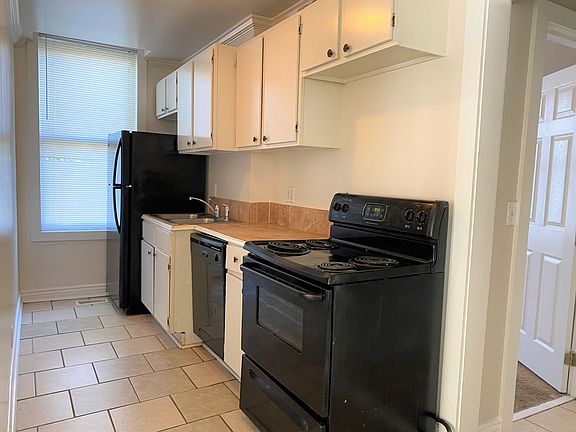 4th image of 869 New St APT 1