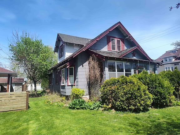 2nd image of 103 Mary St