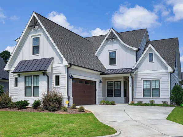 1704 Fordyce Ct, Raleigh, NC 27615