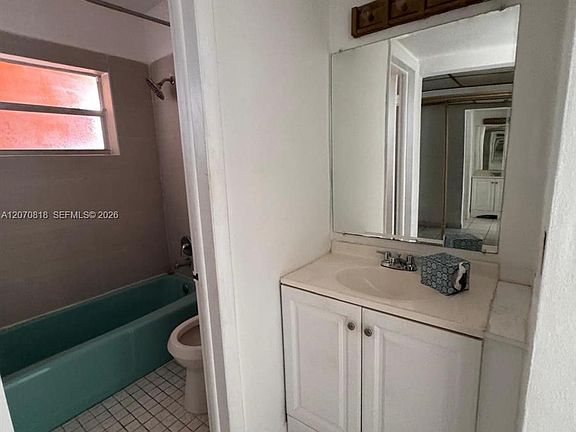 3rd image of 18700 NE 3rd Ct APT 626