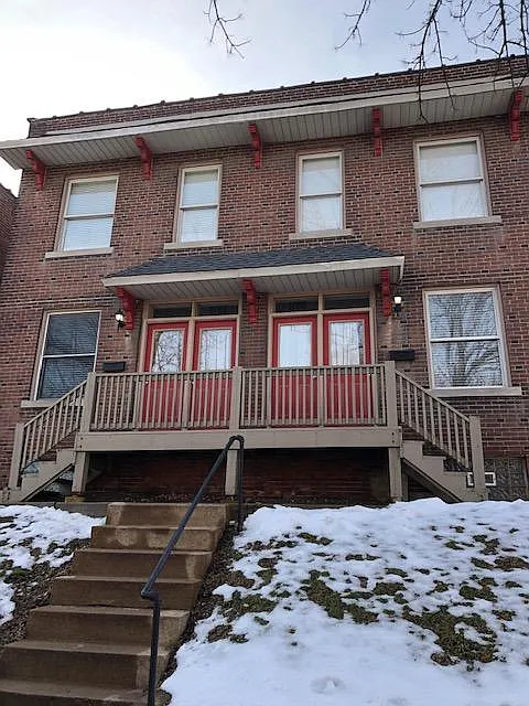 2 bed, 1.5 bath, 1400 sqft, $1,800 — Photo 1
