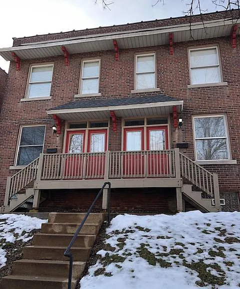 1206 Sidney St — Photo 1