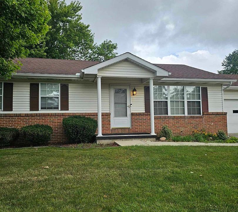 1st image of 12 Augusta Dr