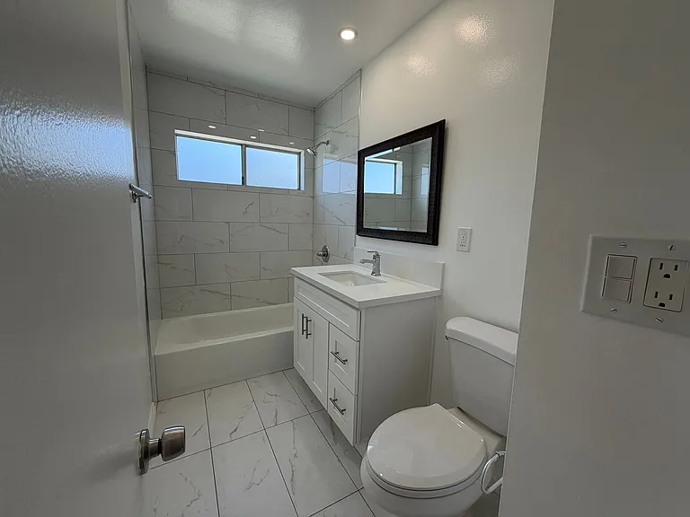 1806 Grant — Photo 14