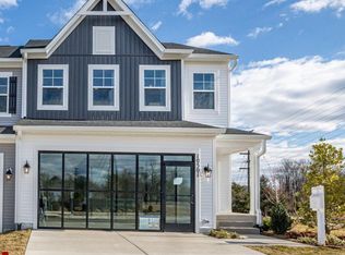 10501 Afton Grove Ct, Fredericksburg, VA 22408