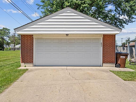 4th image of 1821 Kruss Ave