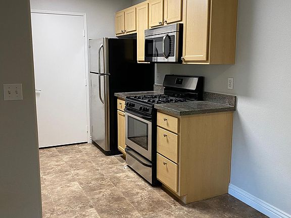 5th image of 950 Seven Hills Dr APT 2811