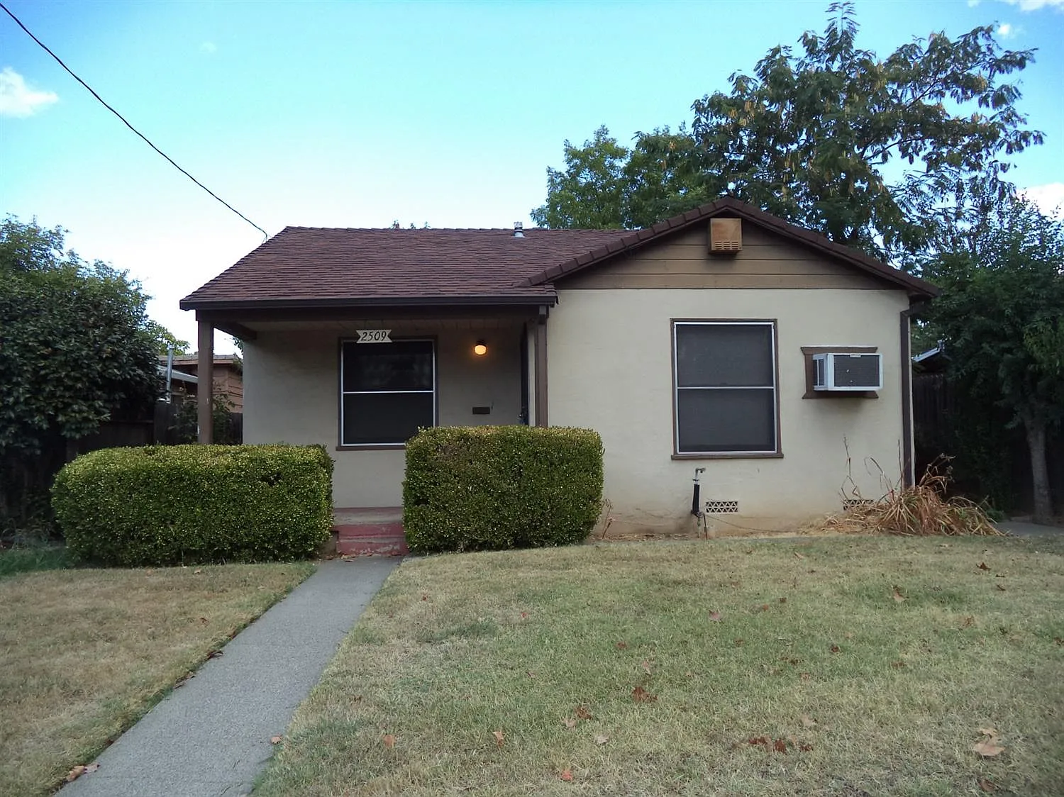 2509 59th St photo 1
