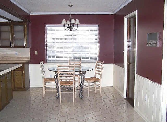 2nd image of 210 Enchanted River Dr
