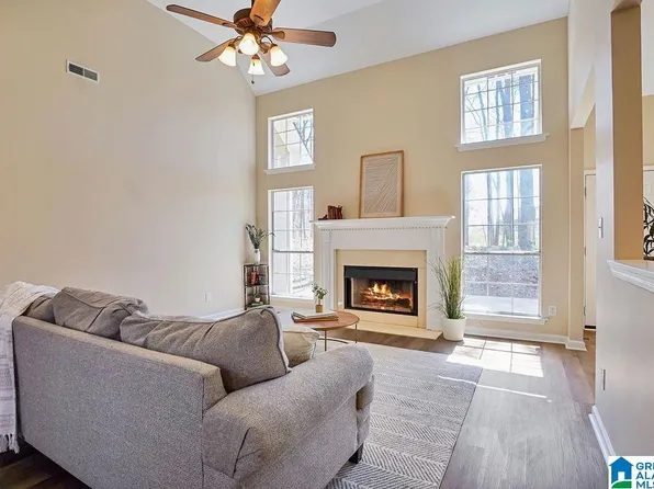 5680 Greenleaf Way, Bessemer, AL 35022