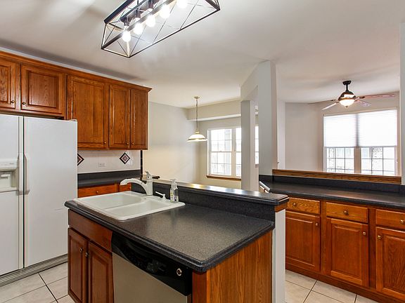 5th image of 11035 Edgebrook Ln