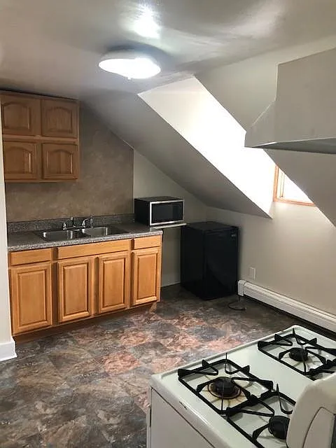 37 Concord St #3