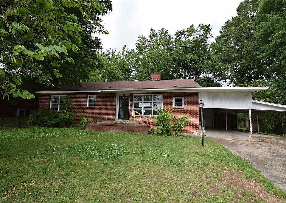 1st image of 1117 Hollywood Dr